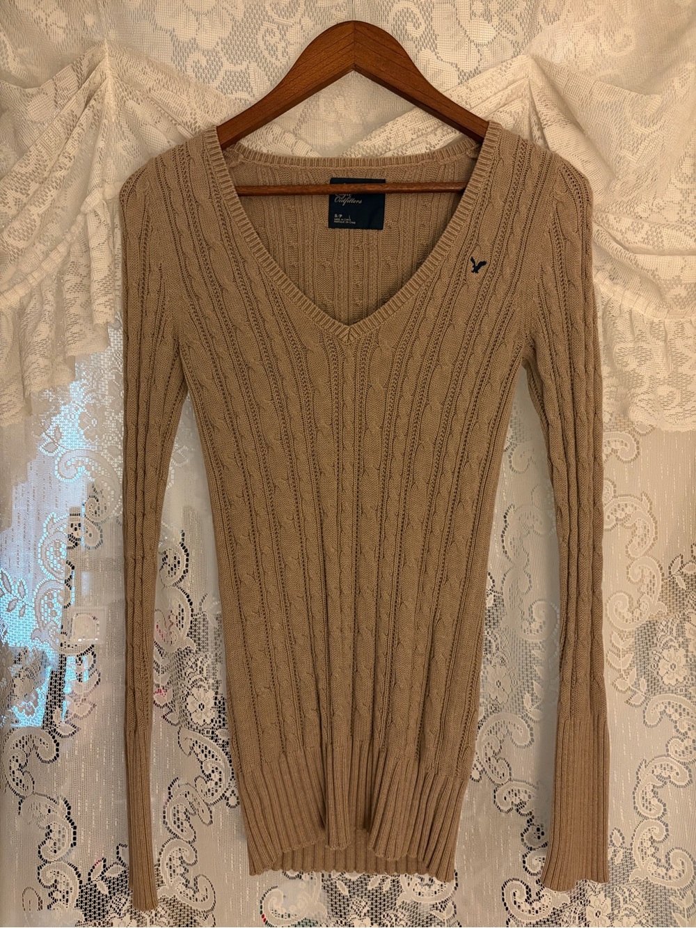 American Eagle Outfitters Cable-Knit V-Neck Sweater - Tan